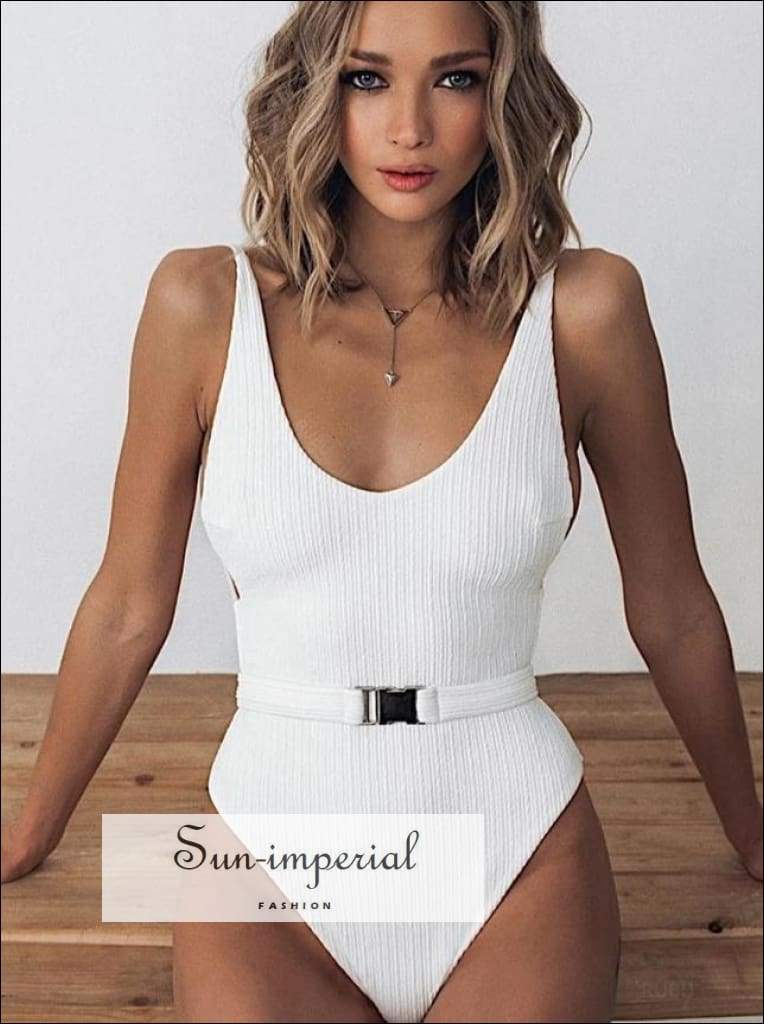 Swimsuit with clearance buckle belt