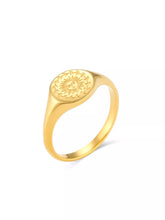 18K Gold-Plated Sun Motif Signet Ring - Sun Imperial product photo 2