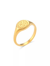 18K Gold-Plated Sun Motif Signet Ring - Sun Imperial product photo 4