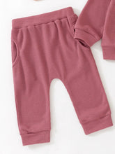 Kids' Letter Graphic Ruffle-Trim Top and Pants Set - Sun Imperial product photo 3