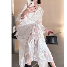 Nina vintage V-neck ruffle midi dress