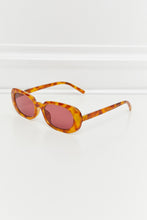 Women's Oval Full Rim Sunglasses - Sun Imperial product photo 7