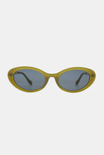 Women's Polycarbonate Frame Cat-Eye Sunglasses - Sun Imperial product photo 3
