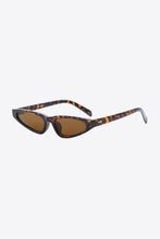 Women's Polycarbonate Frame UV400 Cat Eye Sunglasses - Sun Imperial product photo 1