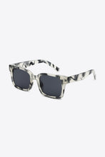 Women's UV400 Polycarbonate Square Sunglasses - Sun Imperial product photo 9