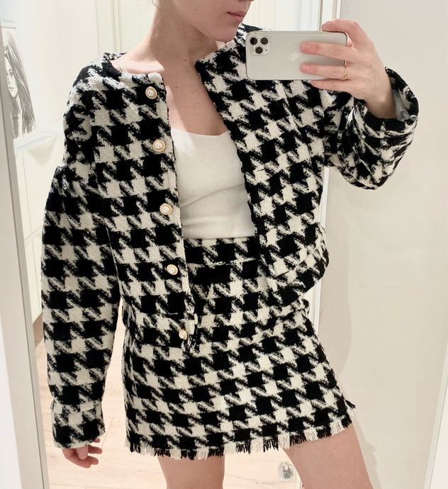Vintage Black and White Two Piece Pearl Button Plaid Blazer and High Waist a Line Mini Skirt Long Sleeve Skirt