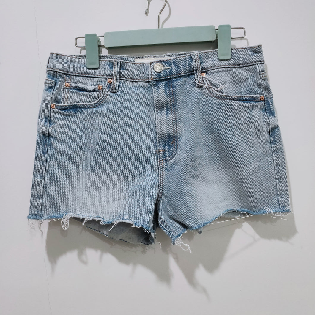 Women  high waist denim shorts with heart print back pocket detail