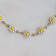 Daisy Necklace - Sun Imperial product photo 3