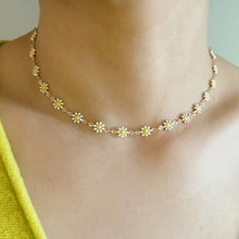 Daisy Necklace - Sun Imperial product photo 4